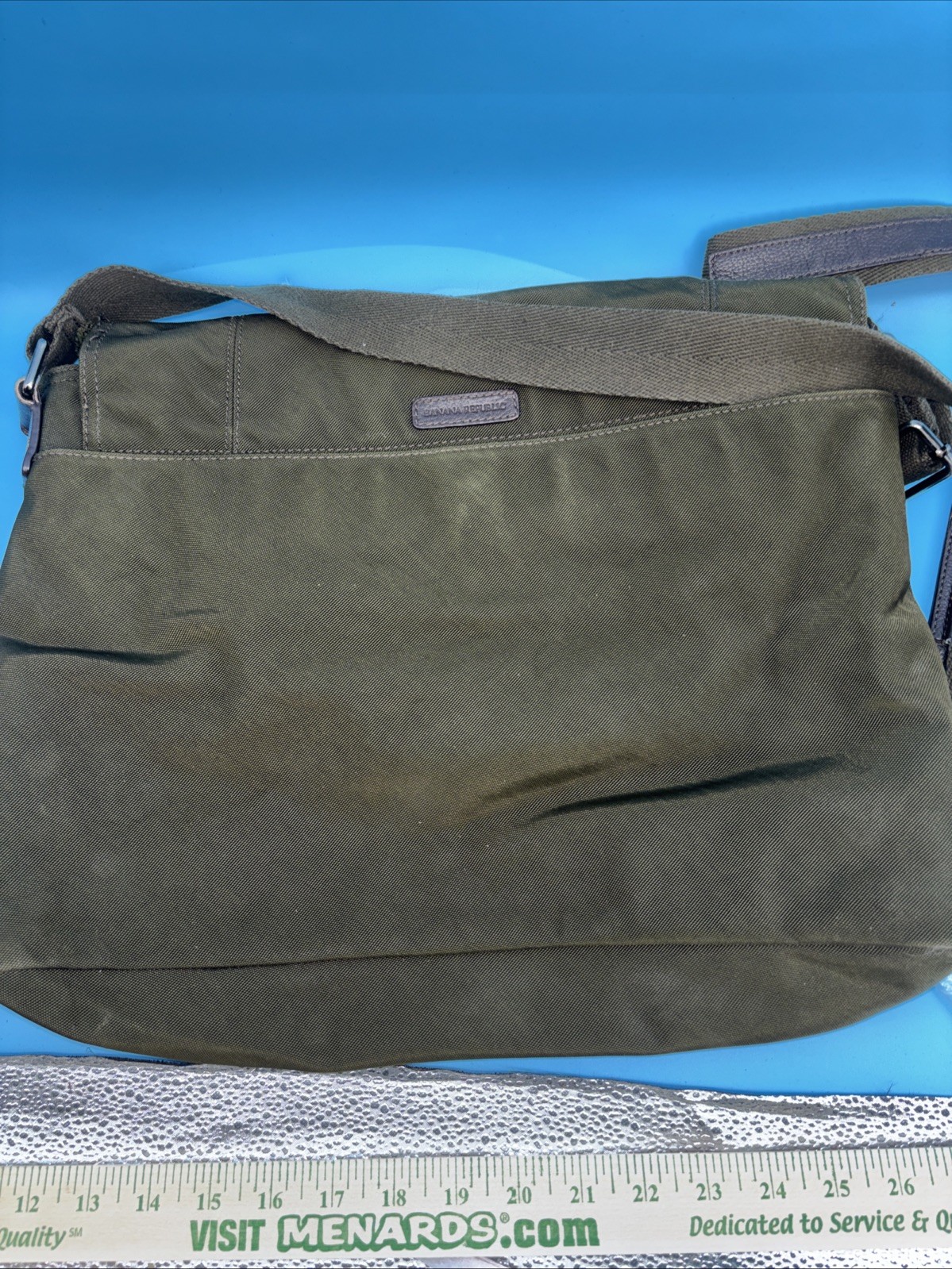 Banana Republic Laptop Messenger Shoulder Bag Work Army Green Inner Pockets