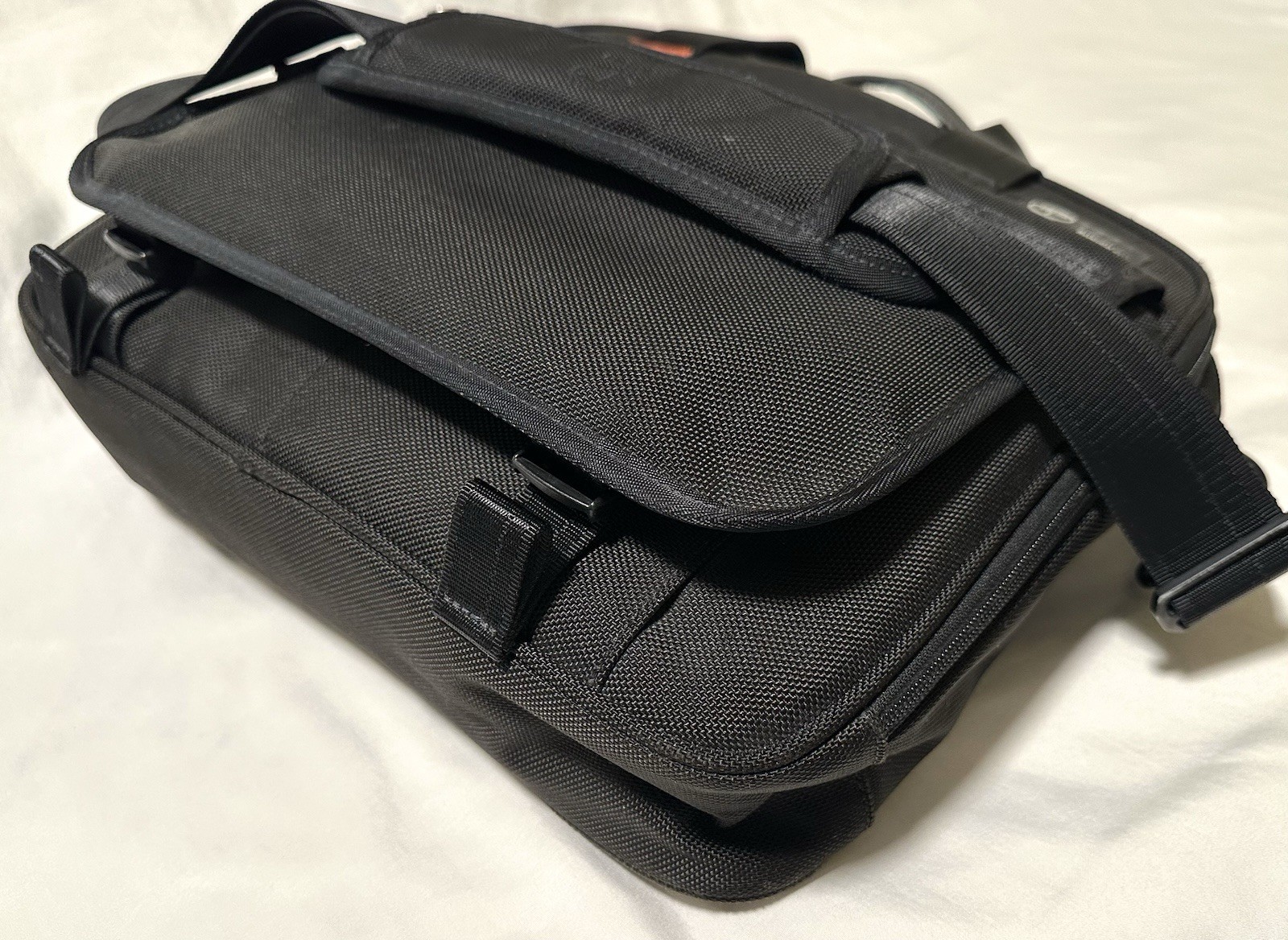 Tumi T-Tech Essential Gear Laptop / Breifcase,Messenger Bag Shoulder Strap