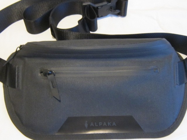 ALPAKA BRAVO MINI SLING V2 – XPAC – Black