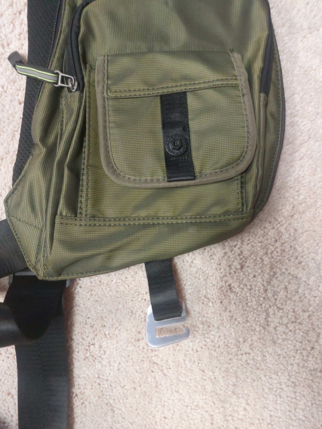 Kawei Knight L Sling Bag Backpack Cross Body Messenger Shoulder Green 9 Pockets