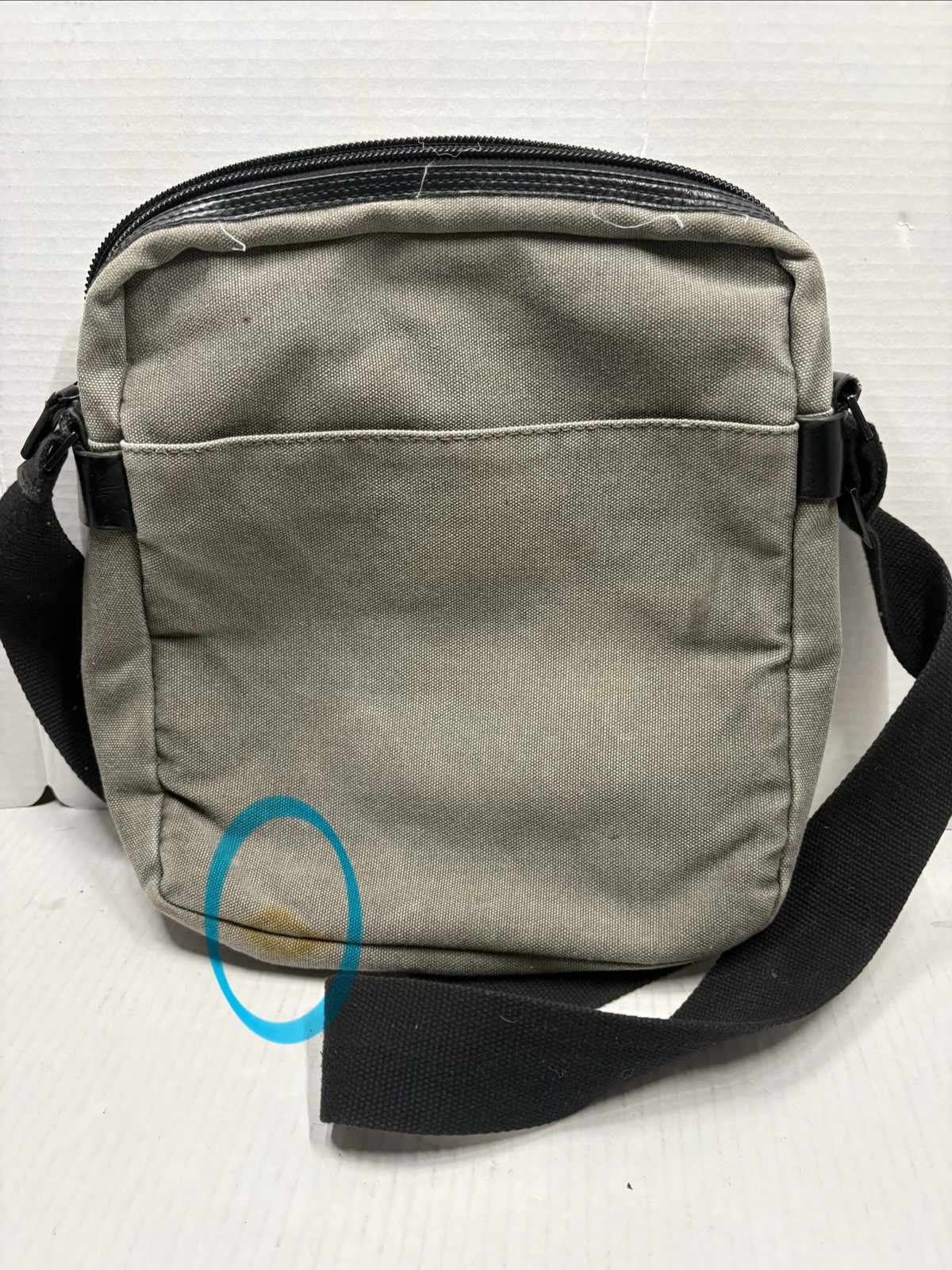 Kenneth Cole Reaction olive green and black canvas messenger bag See Pics