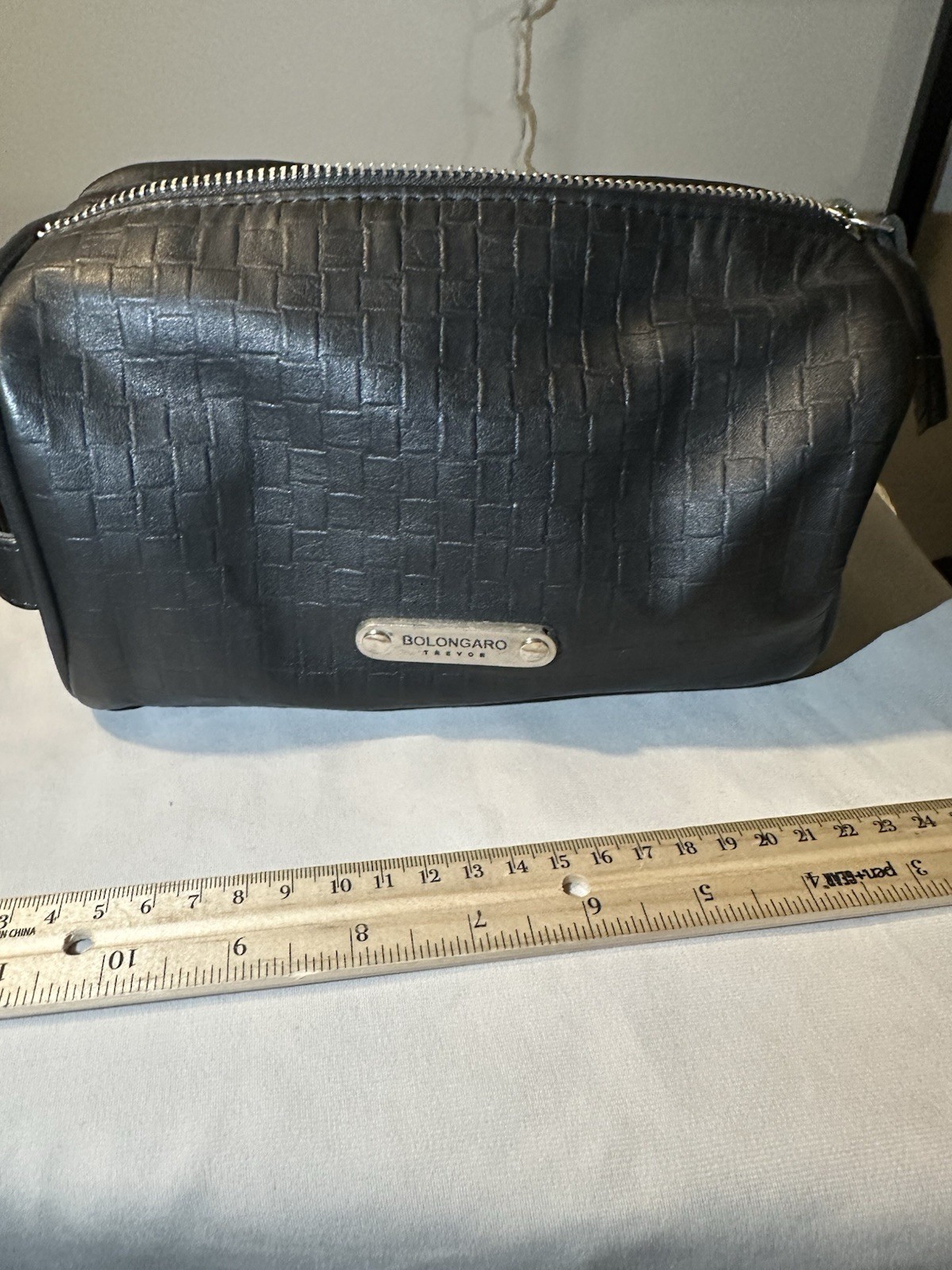 Bolongaro Trevor Black Leather Toiletries Bag – New, Without Tags, 21×13 cm