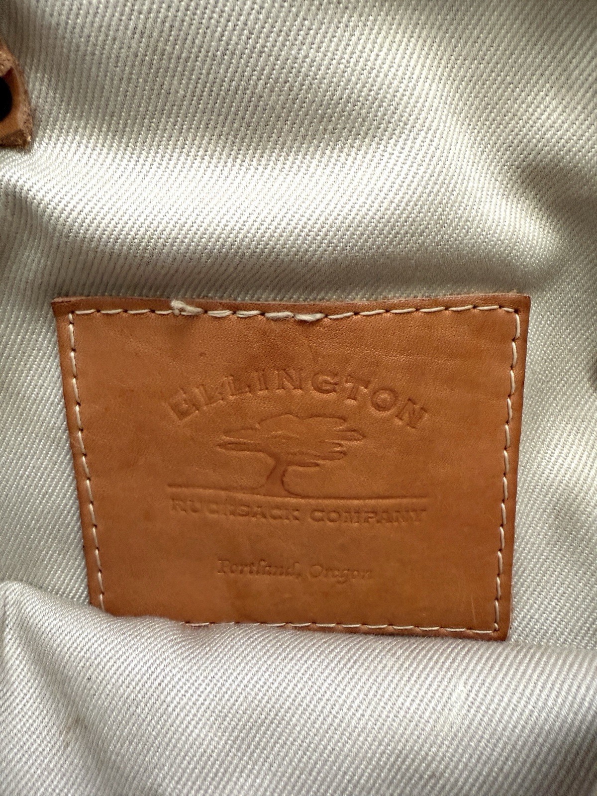 Vintage ELLINGTON Authentic Camel Color Leather Large Backpack – Distressed