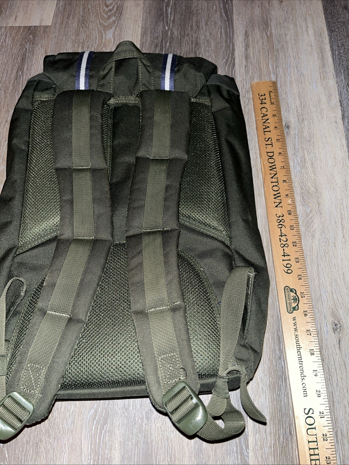 The Herschel Supply Co Retreat Green Backpack w/ Laptop Slot Drawstring Closure