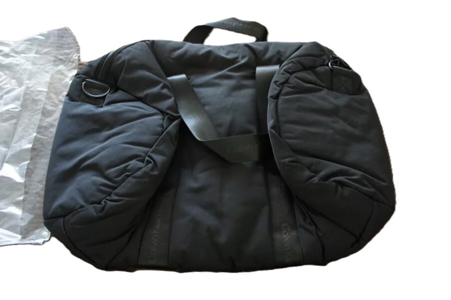 Calvin Klein Logo Unisex Soft Weekender Barrel Duffle Travel Bag Black NWT