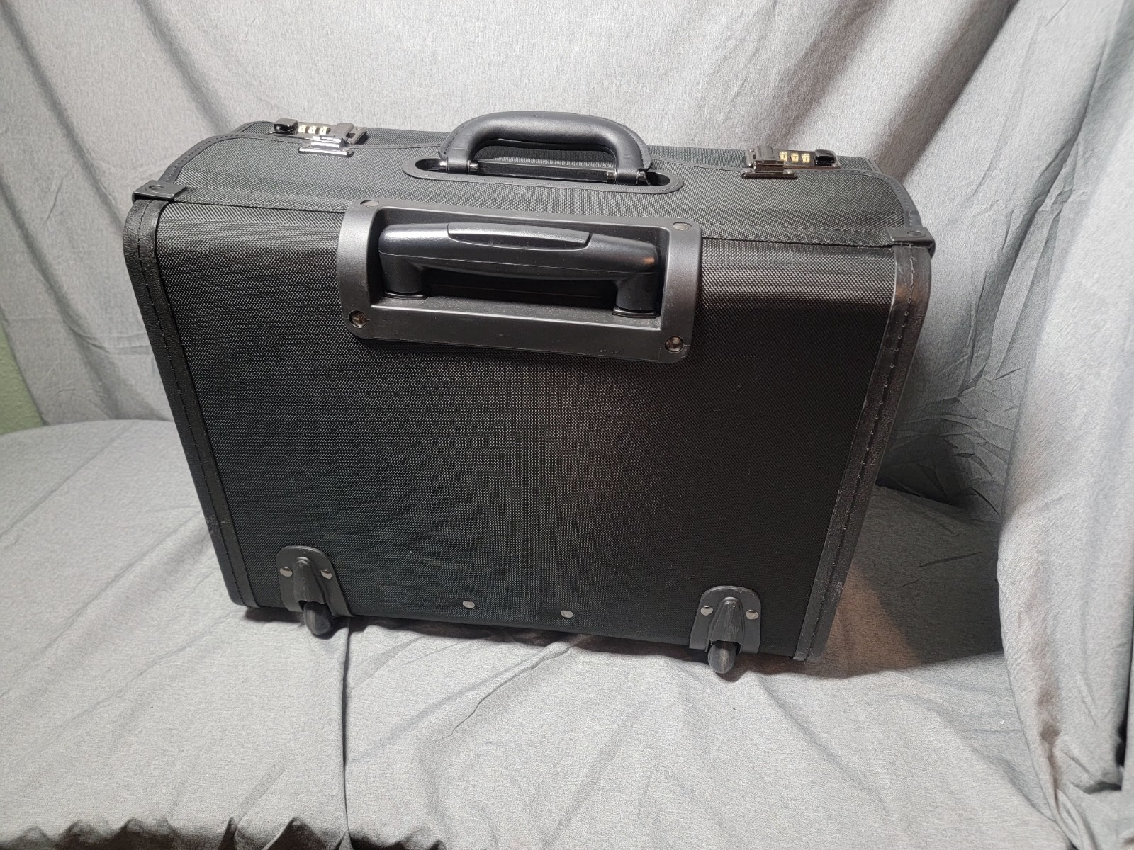 Alpine Swiss 19 Wheeled Briefcase Rolling Case Sales Sample Pilot Lawyer Attache