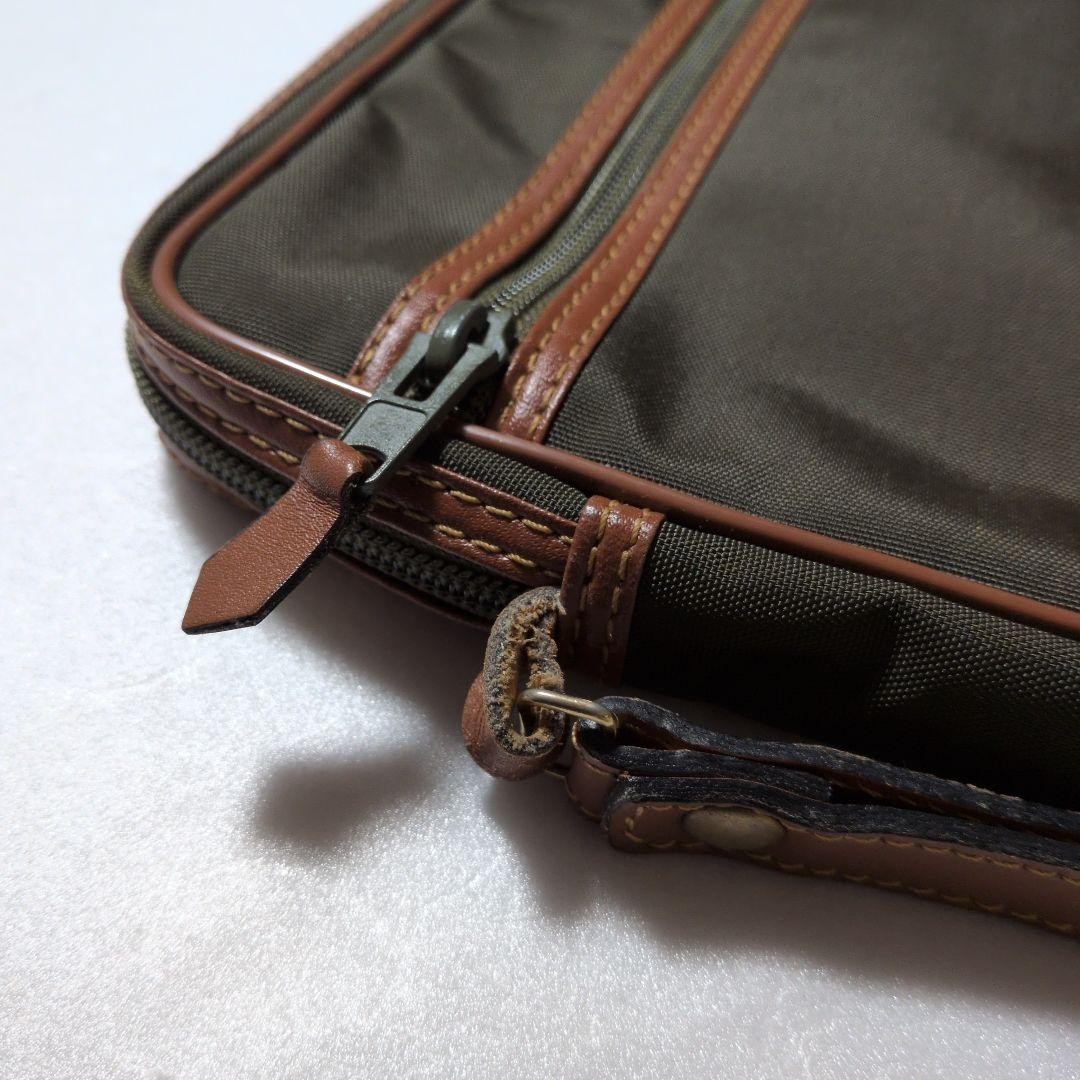 Dunhill Khaki Nylon Clutch Second Bag Logo 24cm