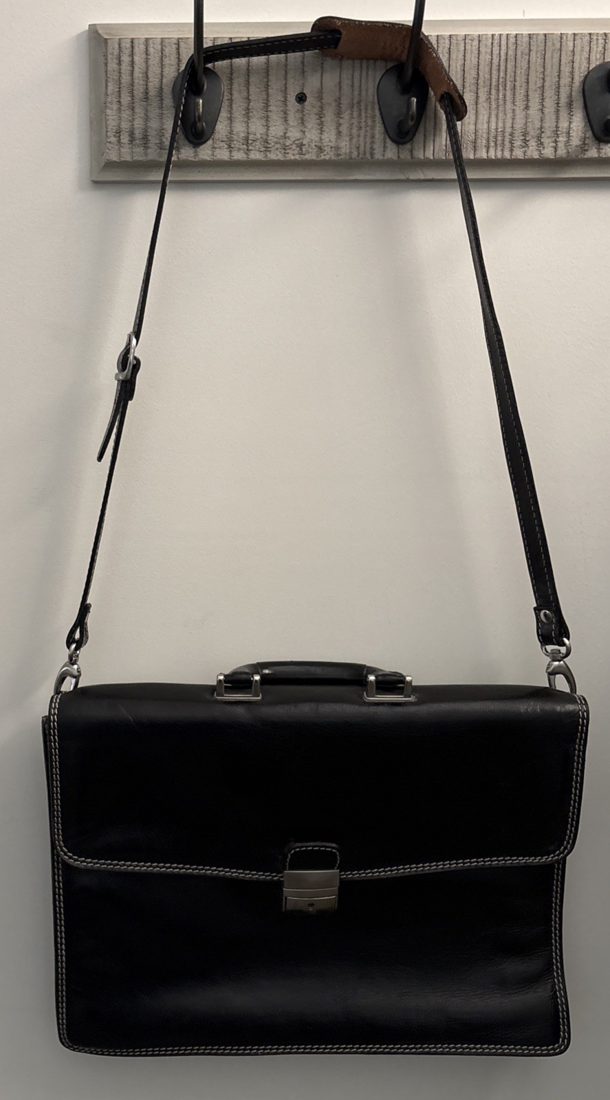 Floto Italian Leather Briefcase with Strap and Lock (no key) Rarely Used
