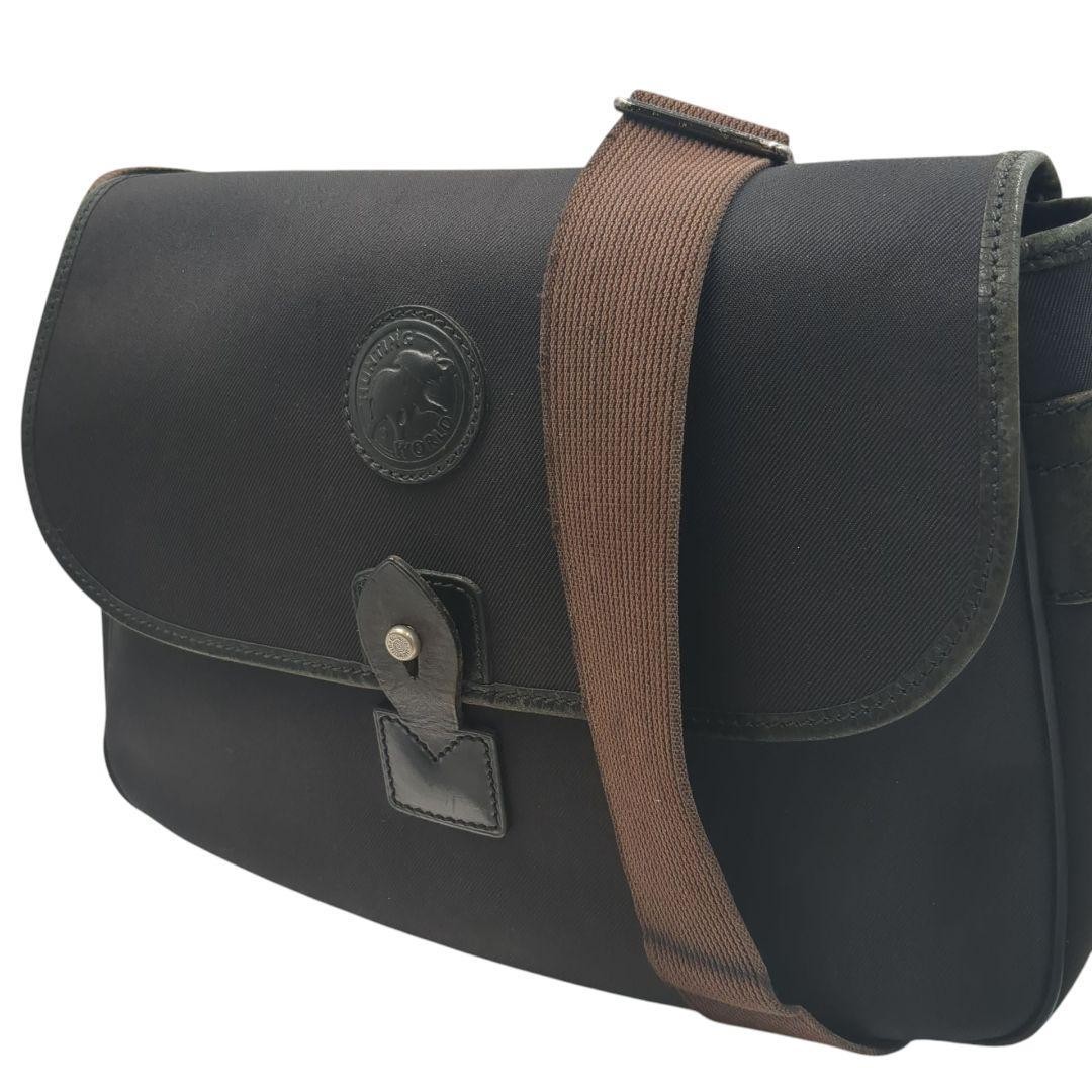 Hunting World Safari Messenger Bag Black Used 28cm x 40cm