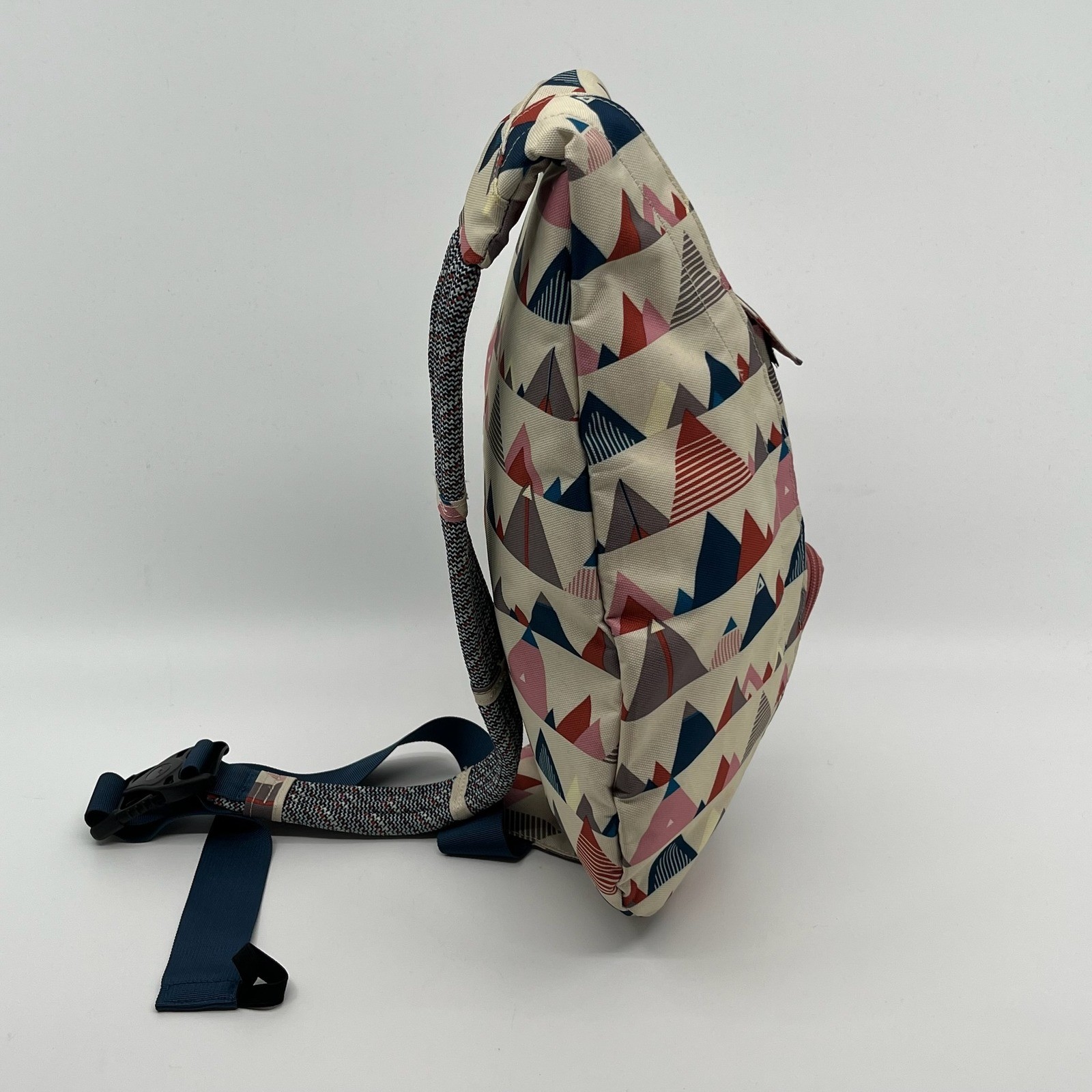 KAVU Rope Sling Backpack Mountainscape Crossbody Travel Hiking Geometric Print