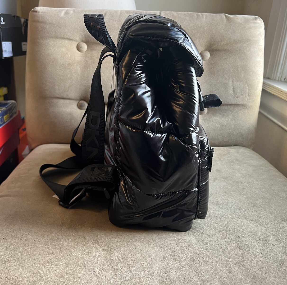 DKNY DONNA KARAN COOL BLACK AVIA PUFFER SIGNAGTURE BACKPACK 1 SZ