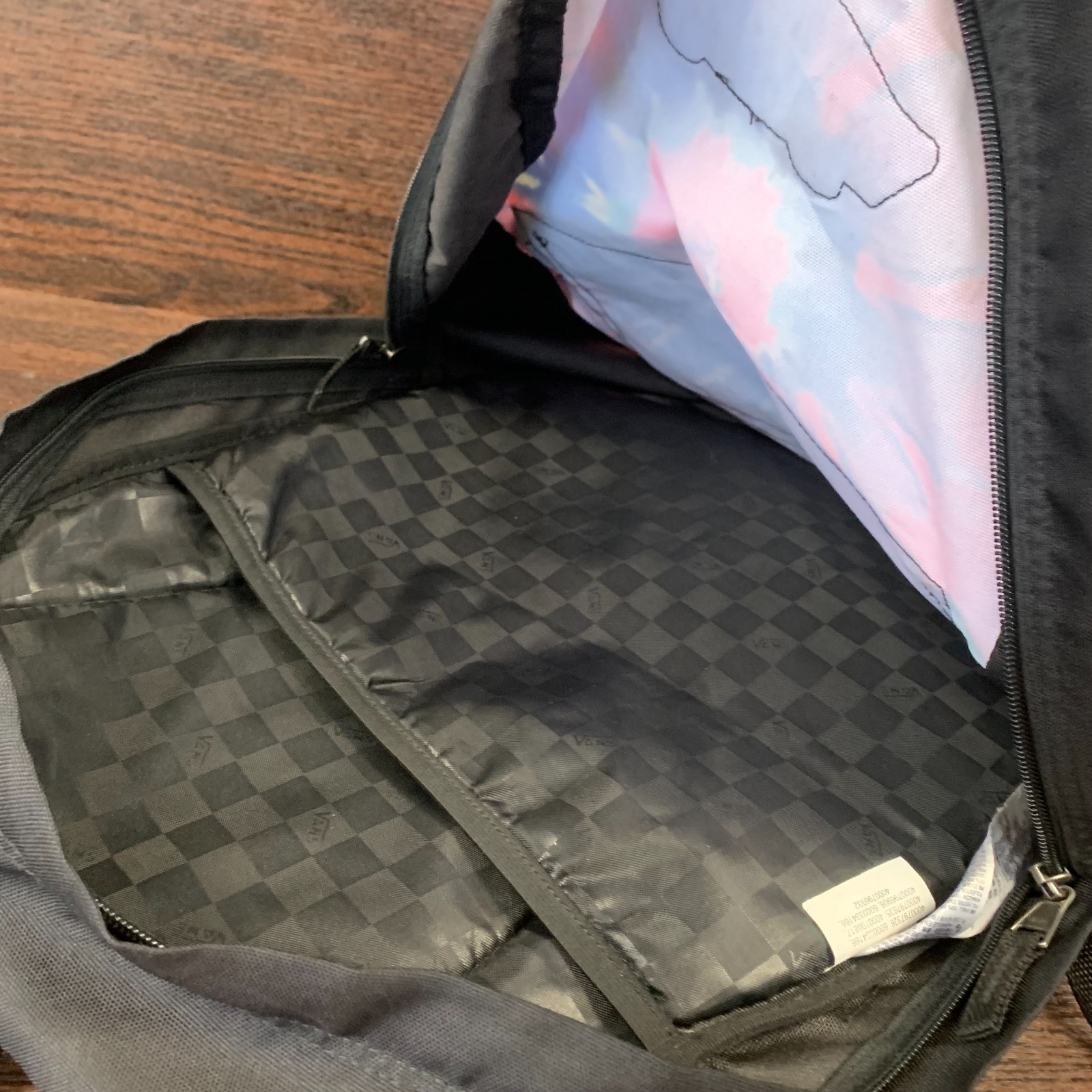 Vans “Off The Wall Adults/Teens School Backpack Multicolor Tie-Dye Laptop Sleeve