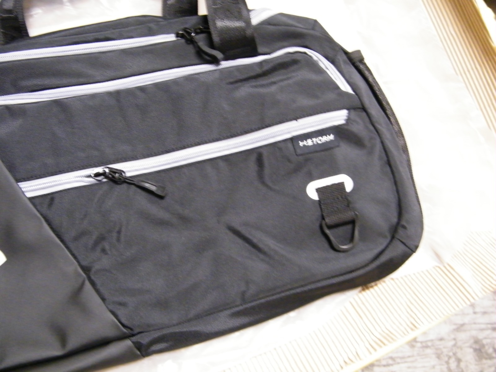 Under Armour Black Duffle Bag Travel Sports Hand Carry Bag