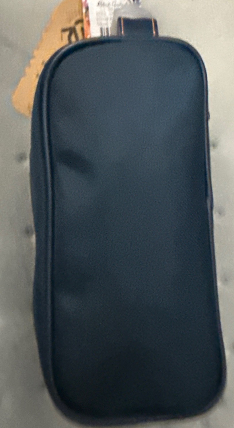 NWT Robert Graham Hydrus Max Navy Bag Toiletry Travel w/Bottles