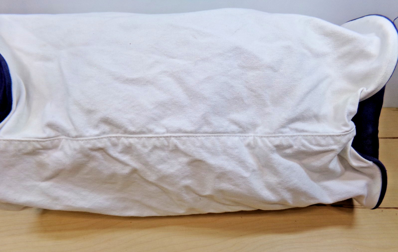 Tommy Hilfiger Vintage Classic White Travel Duffle Weekender Gym Bag Carry On