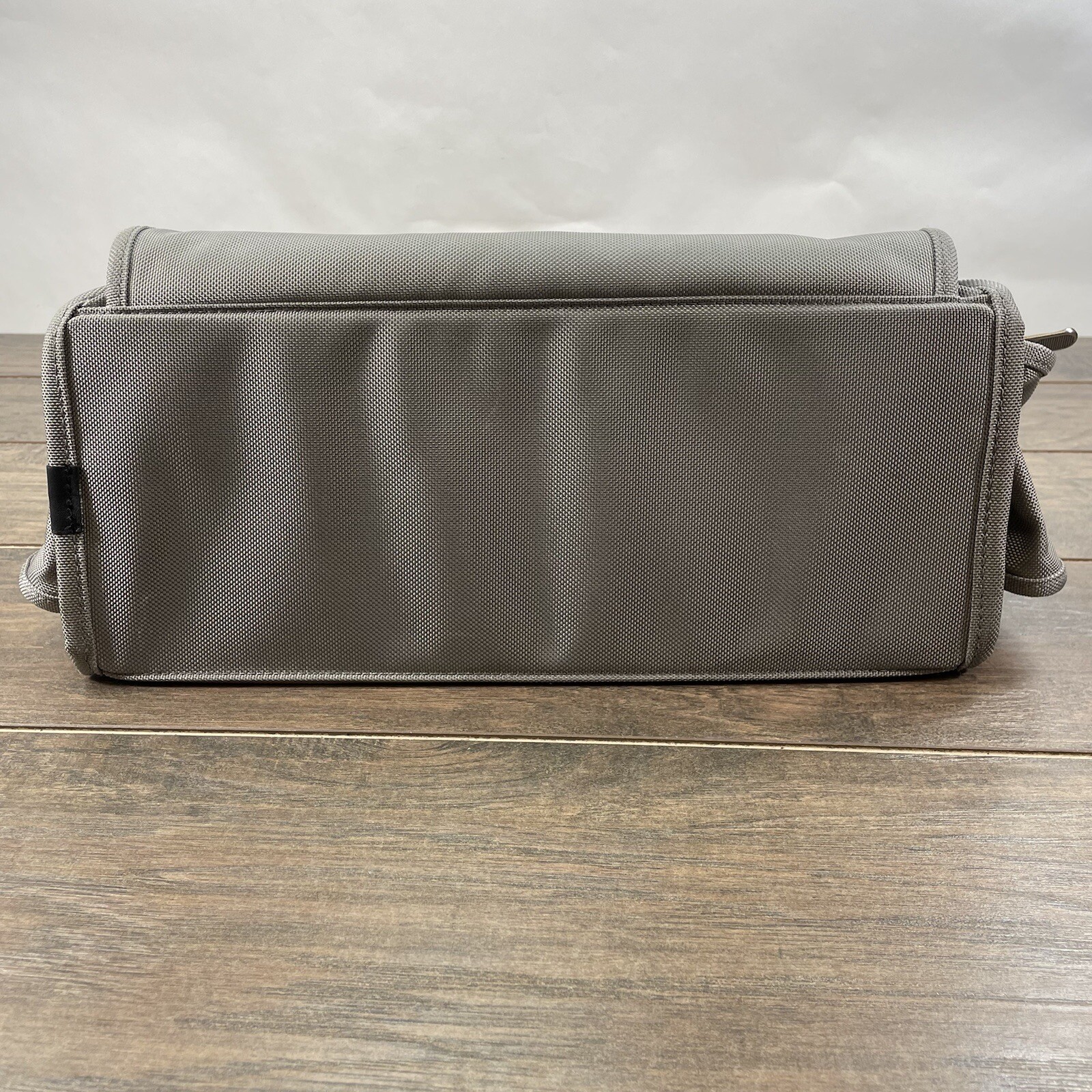 Victorinox Gray Canvas Messenger Briefcase Shoulder Bag- Missing Strap