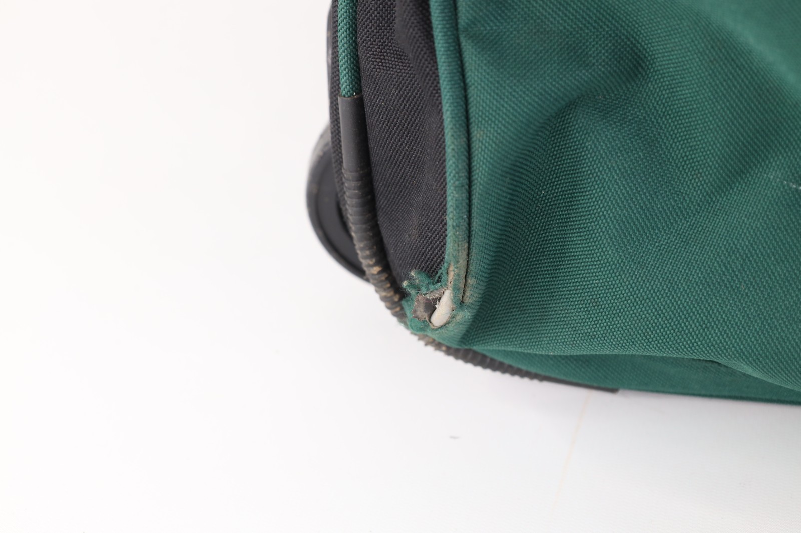 Vtg 90s Wilson Distressed Spell Out Rolling Duffel Bag Gym Bag Carry On Green