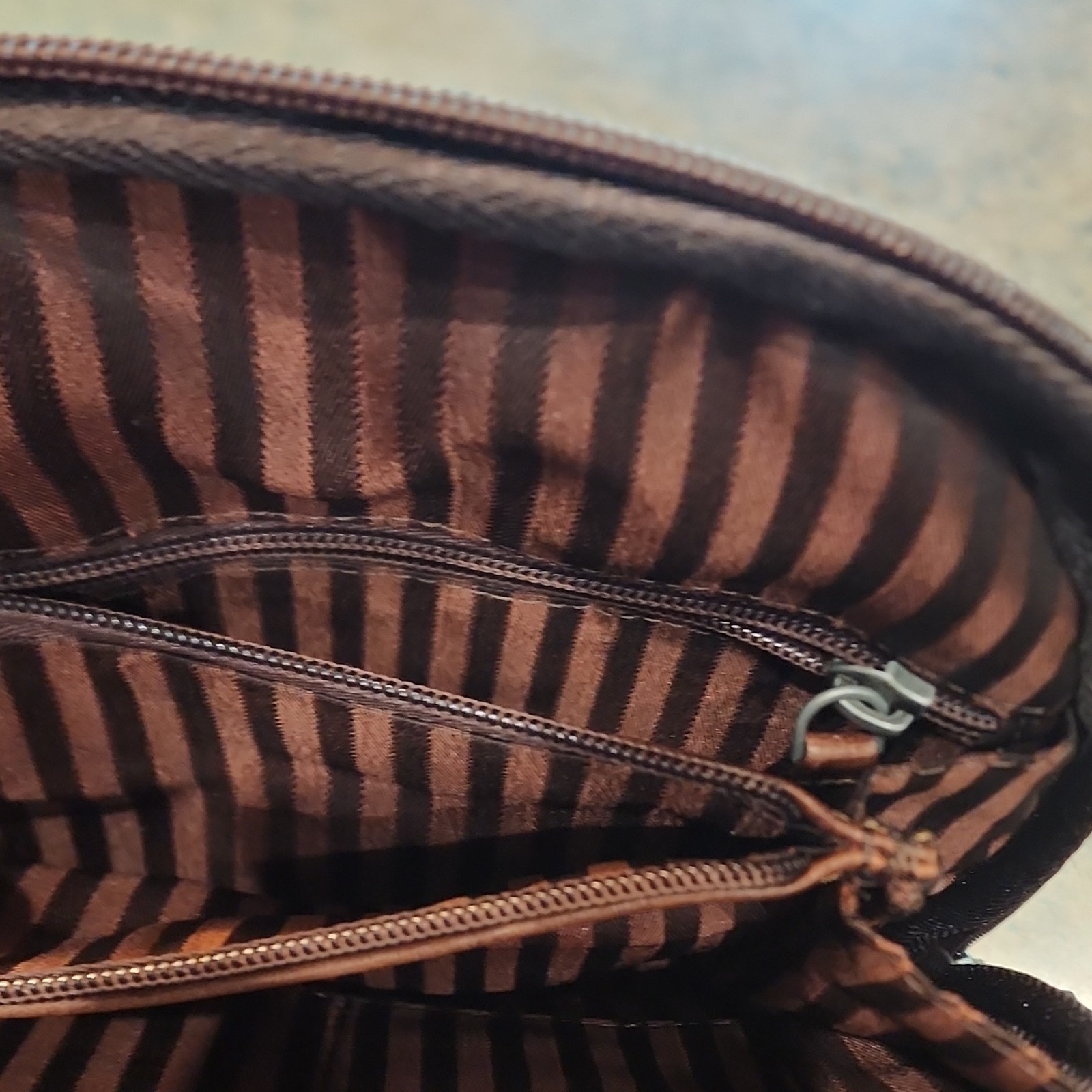 Jack Georges Brown Zip Backpack Leather w/ Striped inside Pattern Men’s 10×10