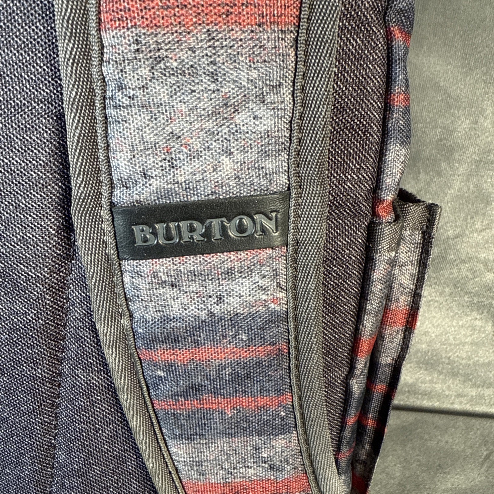 BURTON Outing Pack Backpack 23L Polyester Stretch Laptop Sleeve Red Gray Stripe