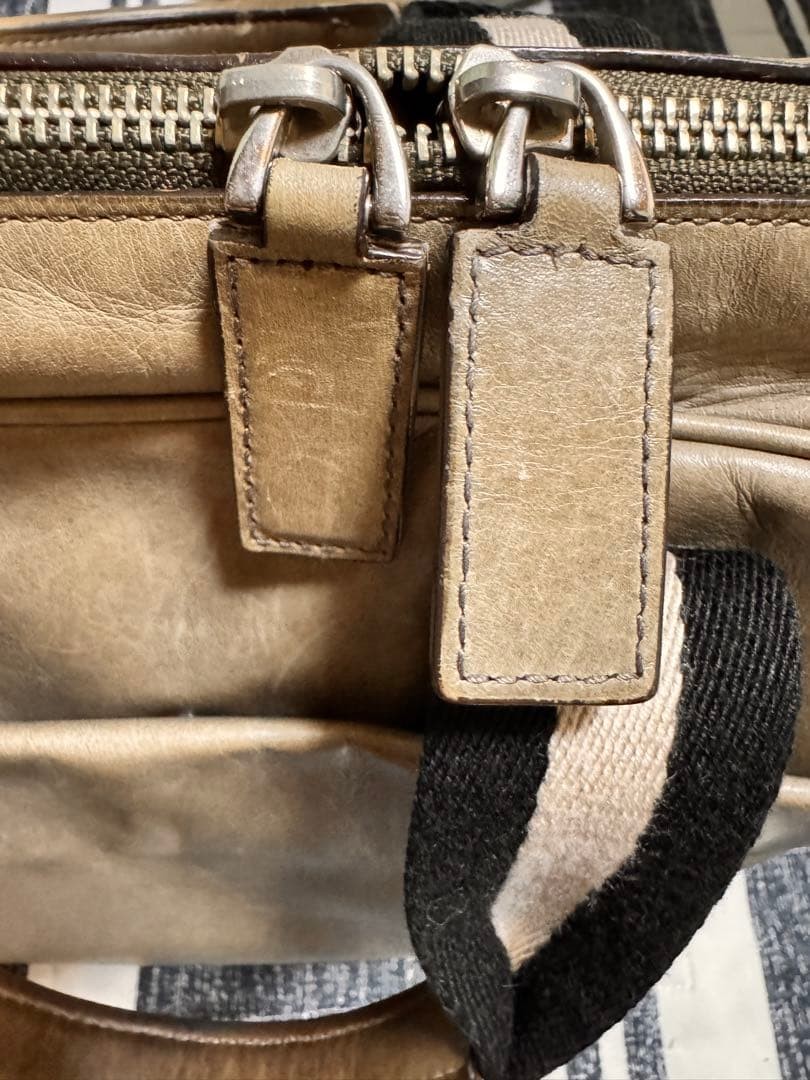 Bally Authentic Bag Genuine Leather Limited Edition Color 35×28cm gray