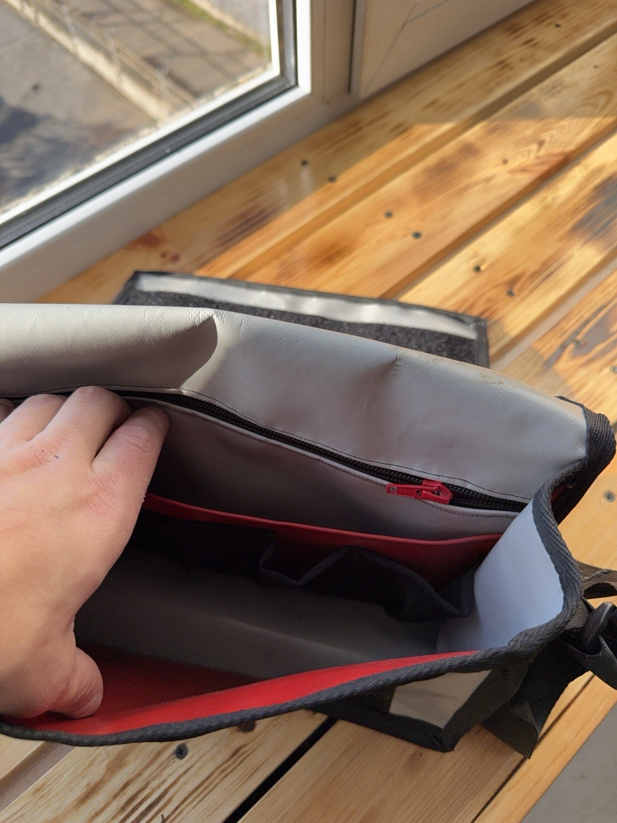 Vintage 00s Y2K Freitag Style Upcycled Tarp Messenger Bag Retro ECO 🌱