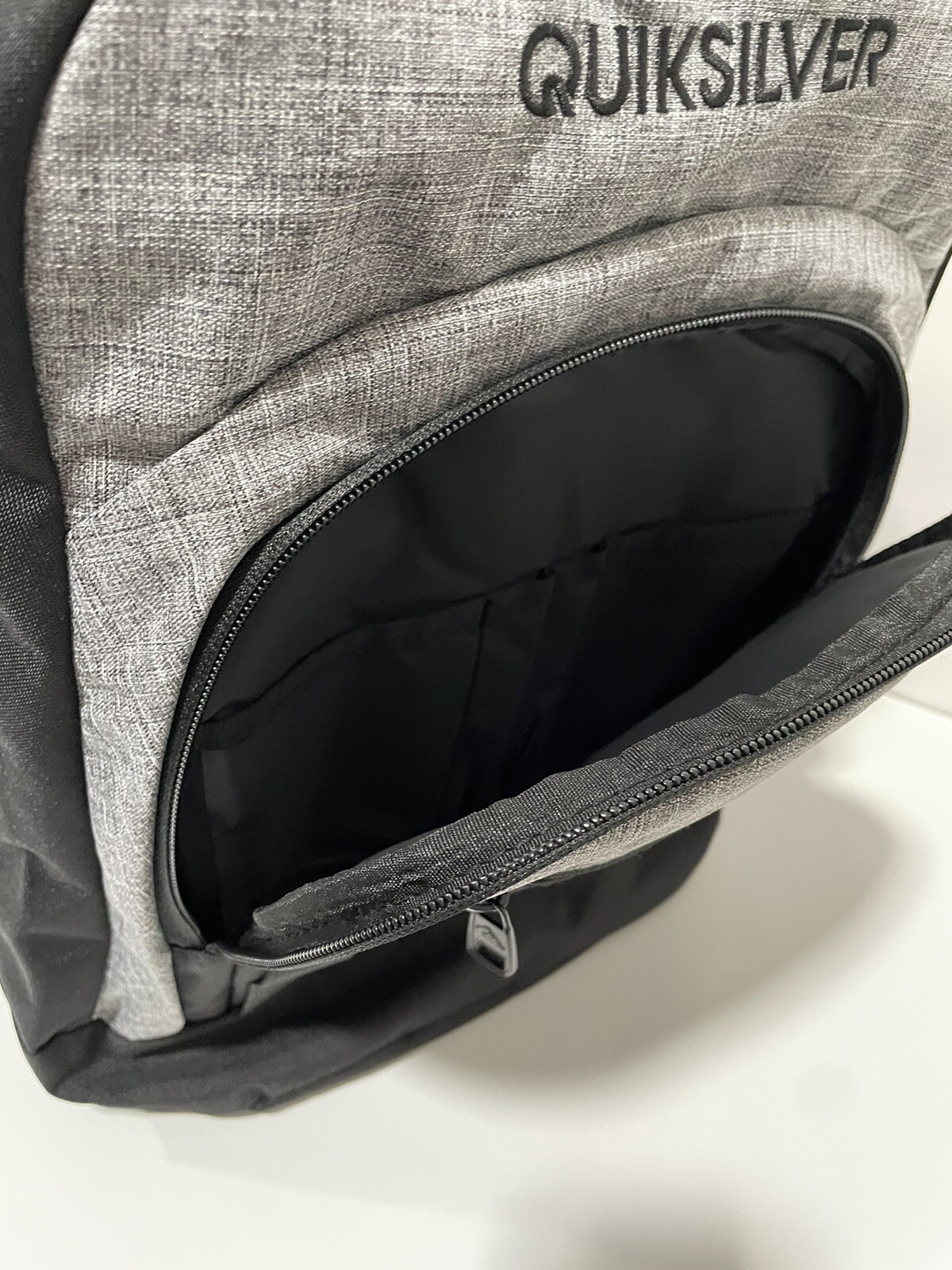 QuikSilver school backpack black grey style 7153040301
