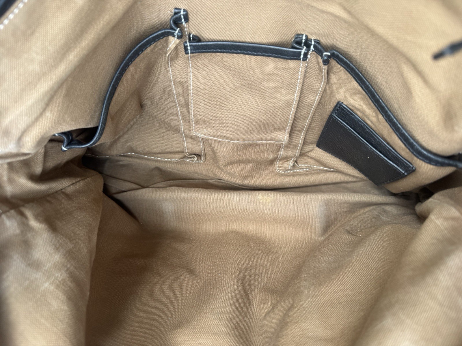 WANT Les Essentiels De La Vie Organic Heathrow Commuter Messenger Bag Black used