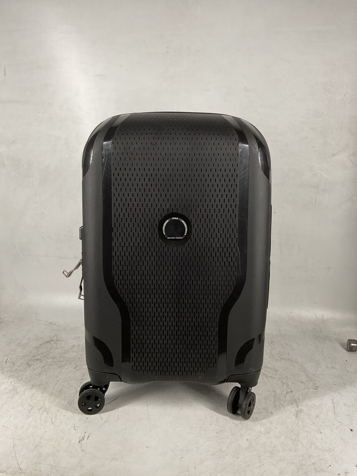 DELSEY Paris Clavel Hardside Expandable Luggage with Spinner Wheels 19 Inch U5
