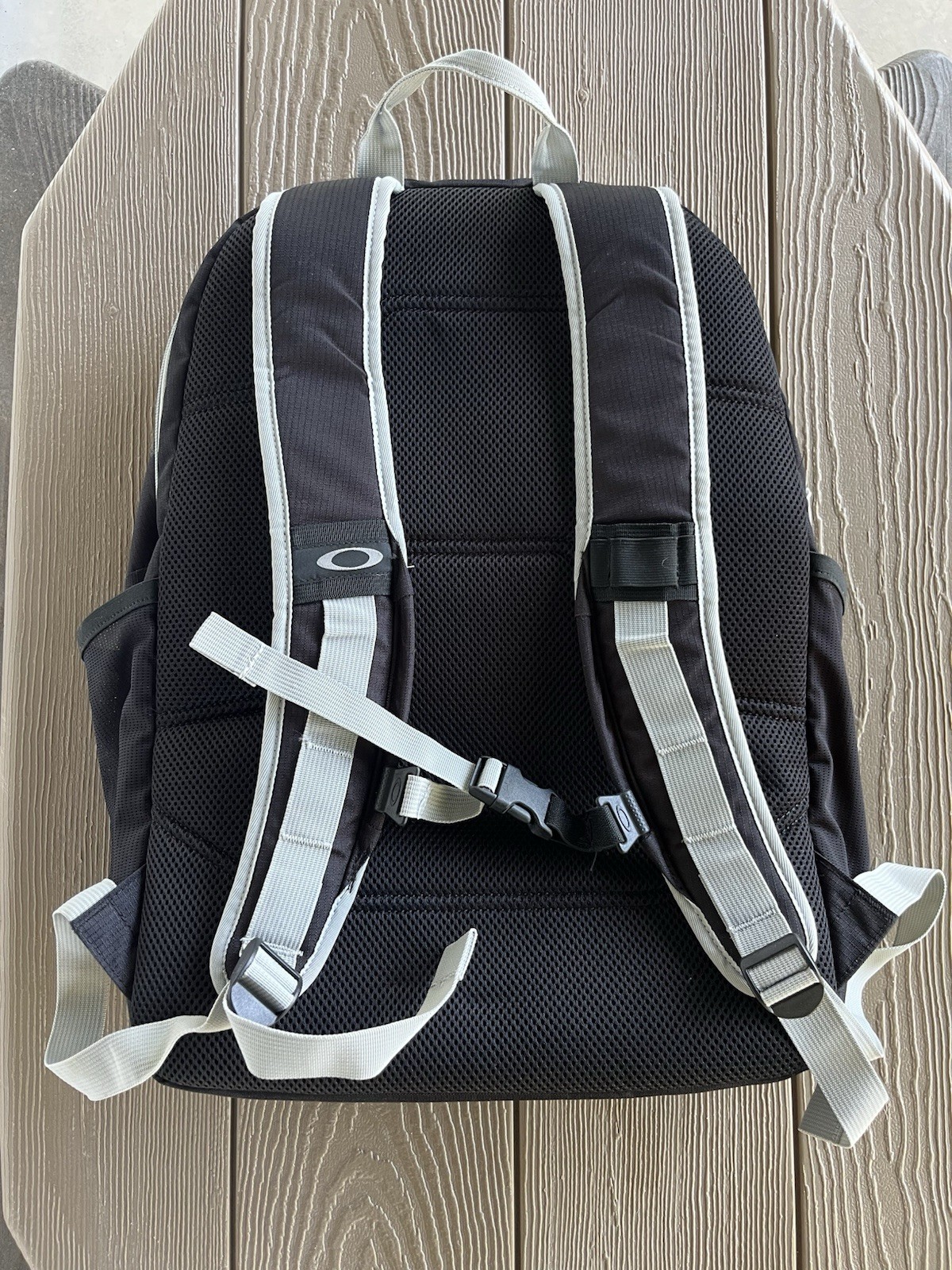 Oakley Backpack Works Pack Black w/Sunglasses Holder GUC