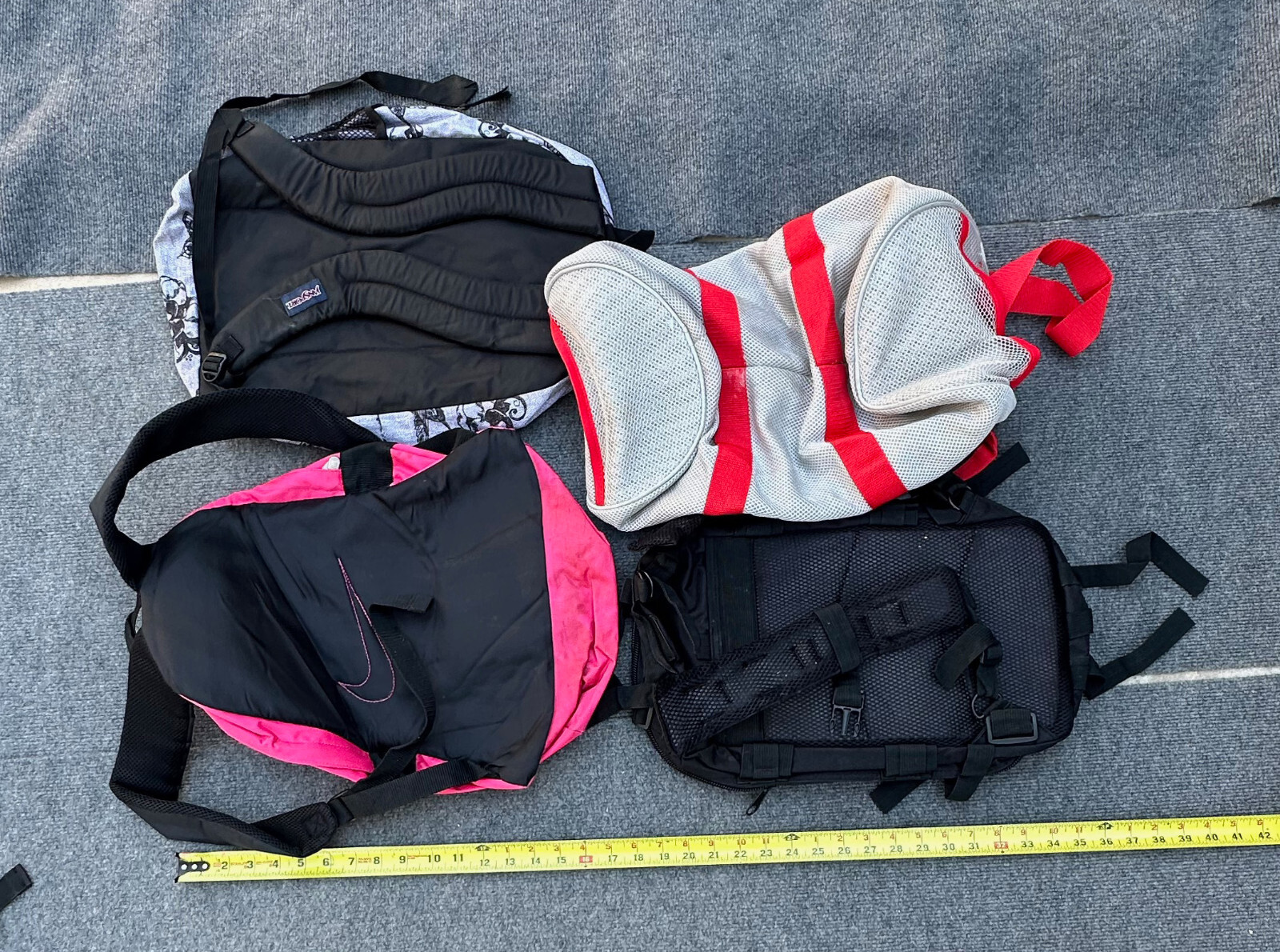 Lot of 33 Bags Backpacks Mixed Sizes.
