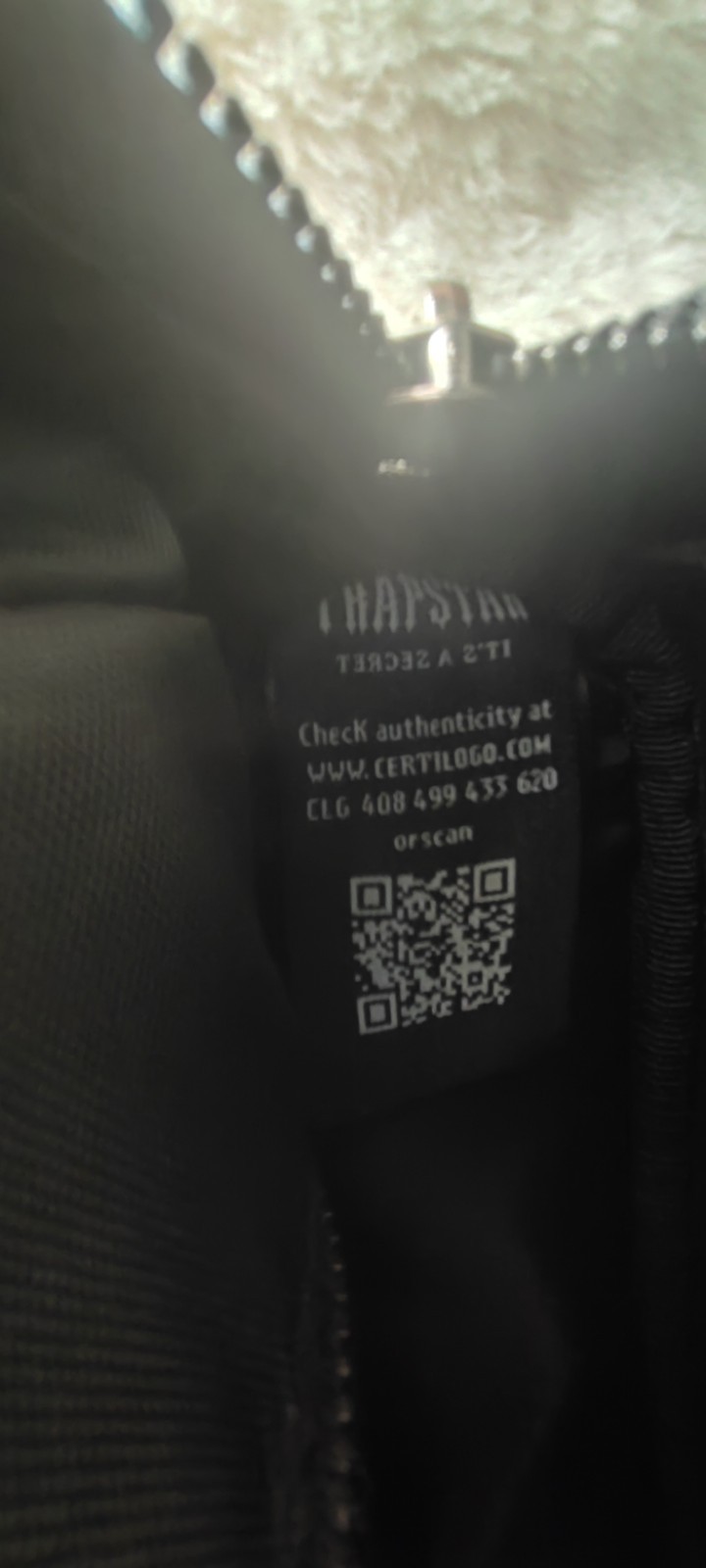 Trapstar Kobra shoulder strap