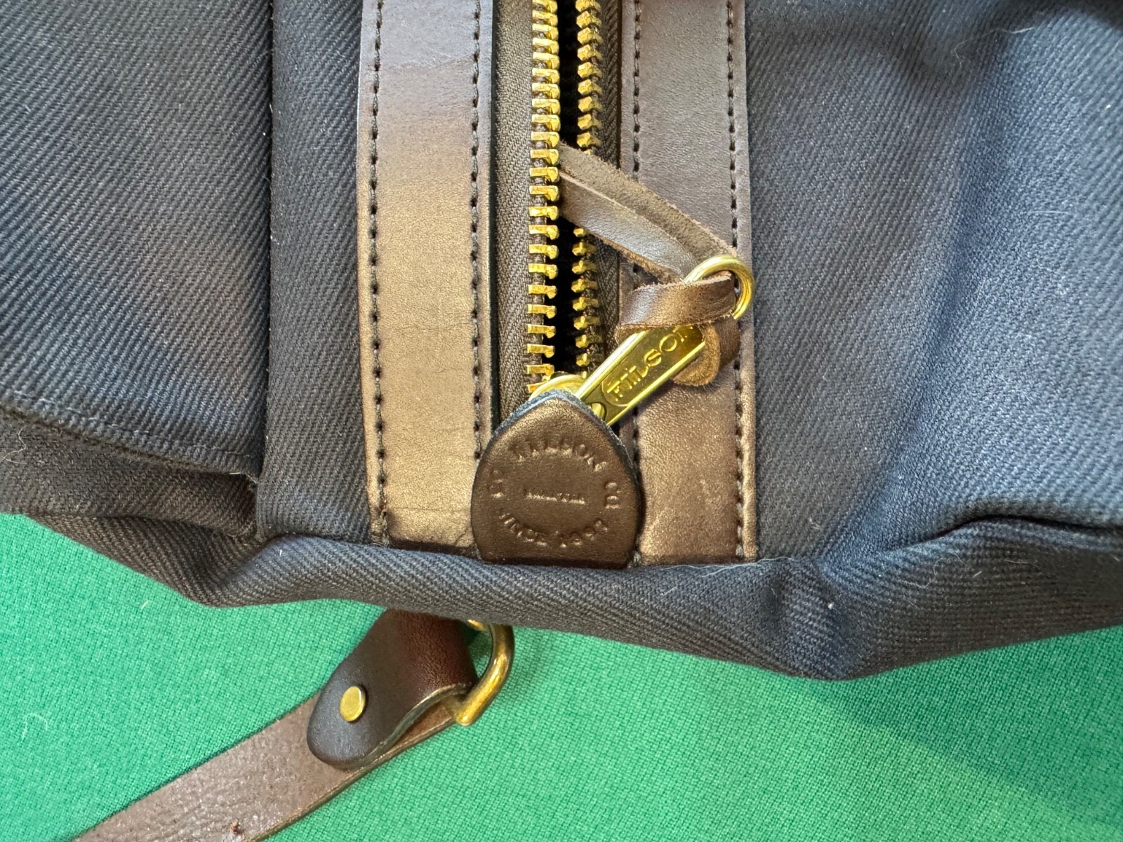 Filson Rugged Twill Small Navy Duffle Bag 11070220 MADE IN USA NWOT