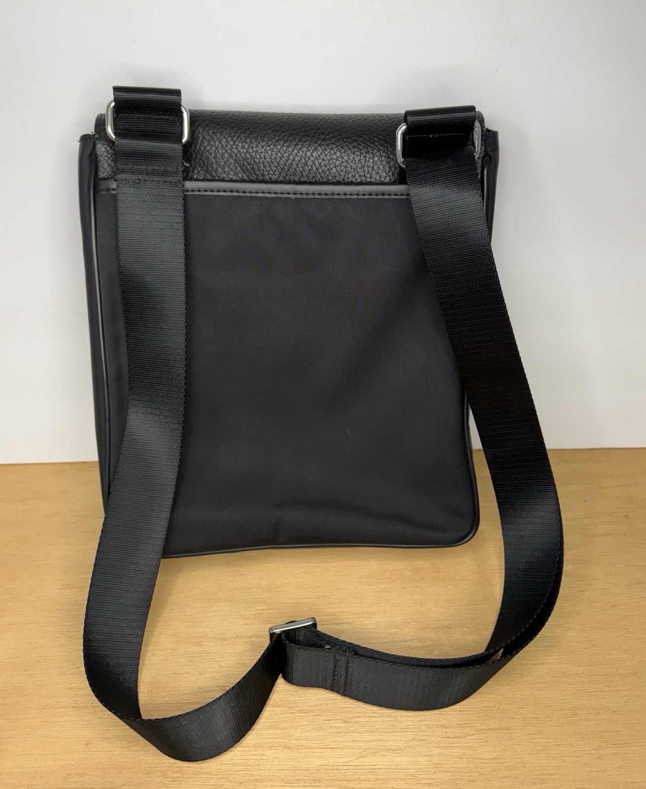 Calvin Klein Black Messenger Bag Adjustable Strap Inner Pockets Unisex
