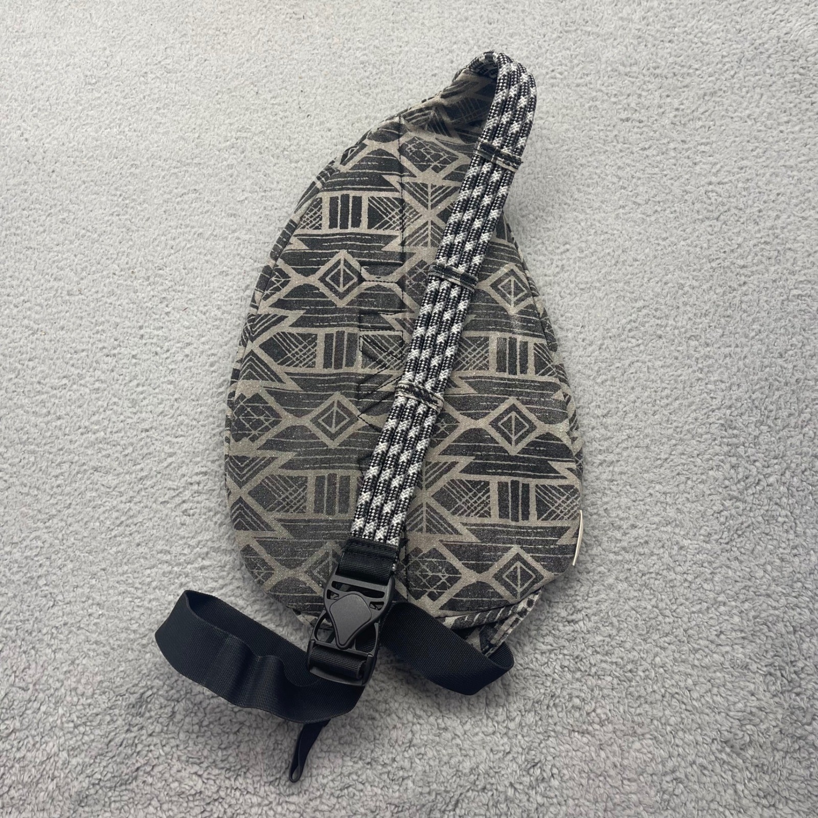 Kavu Rope Bag Gray Black Geometric Tribal Canvas Sling Backpack Unisex Crossbody