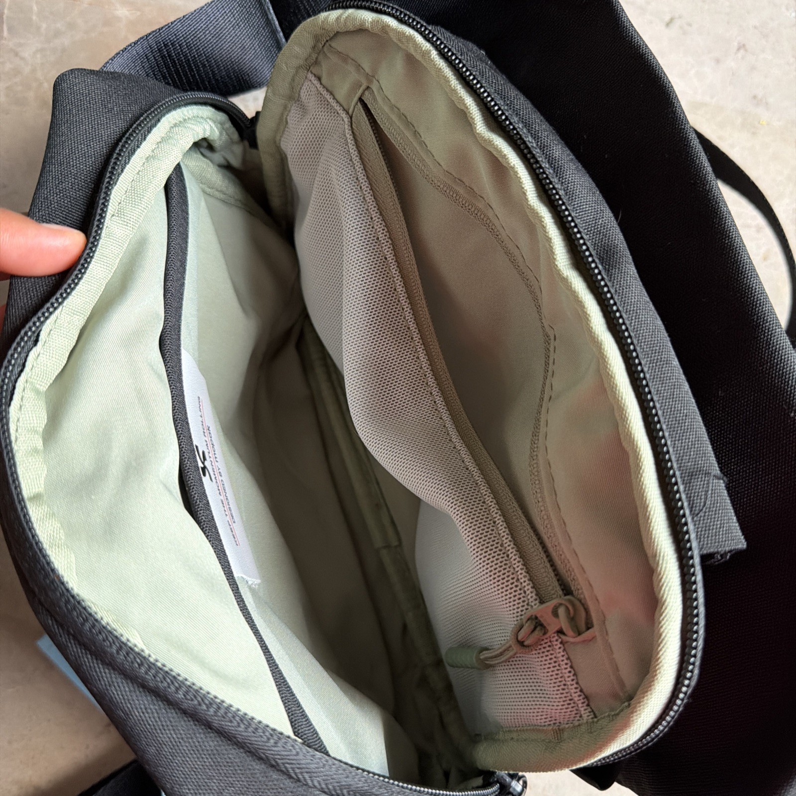 Mopak Wanderer Cross Body Tech Sling Recycled Bag MP-1003 Black Bellroy NEW