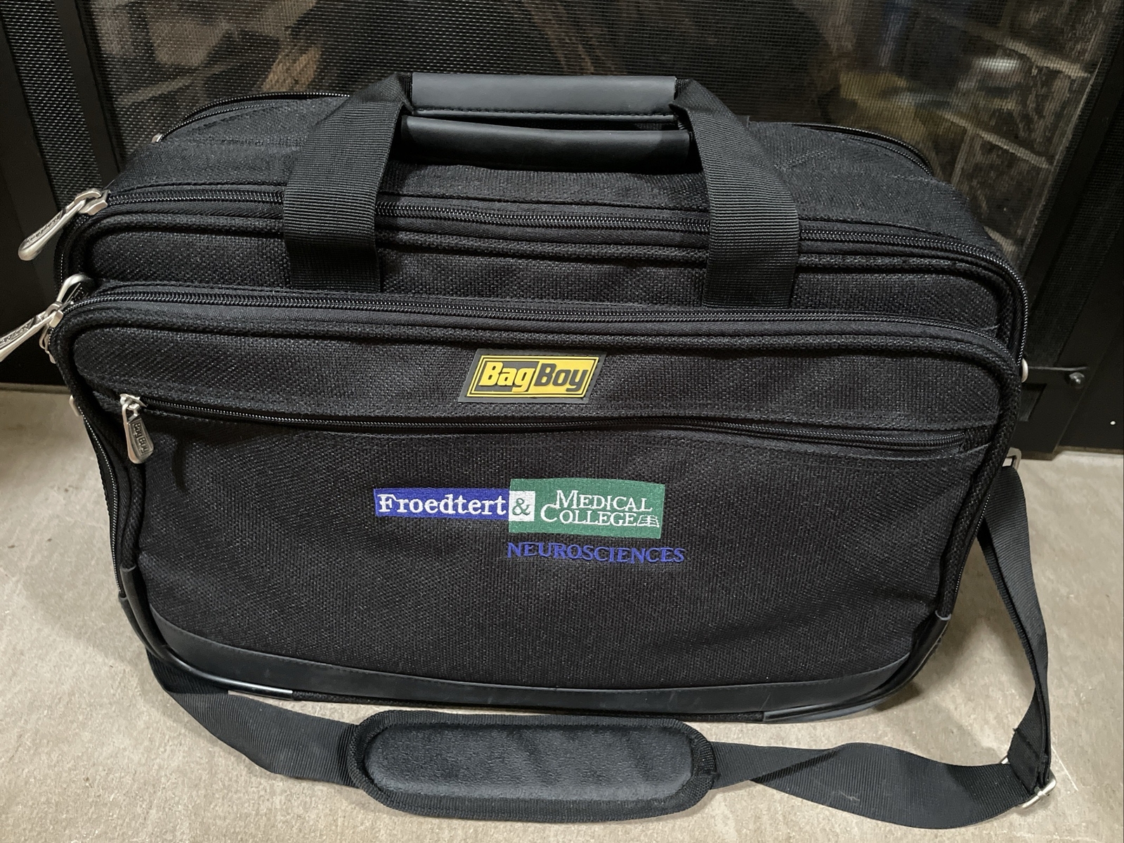 Froedtert & The Medical College Neurosciences Bag Boy Briefcase Bag