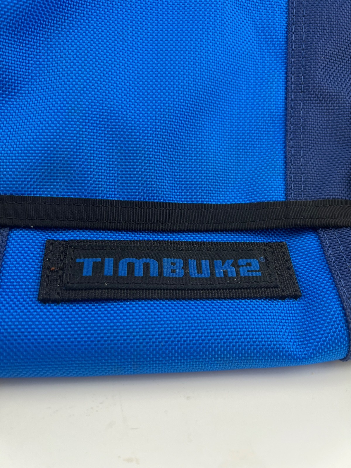 Timbuk2 Classic Messenger Bag Blue Two Tone Color Block Commuter Laptop Medium