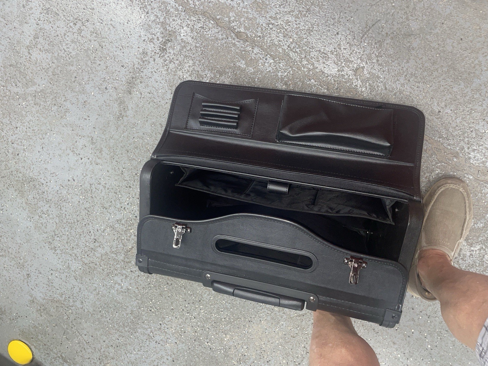 Alpine Swiss Roller Laptop Briefcase Leather Wheeled Upright Black New NOS