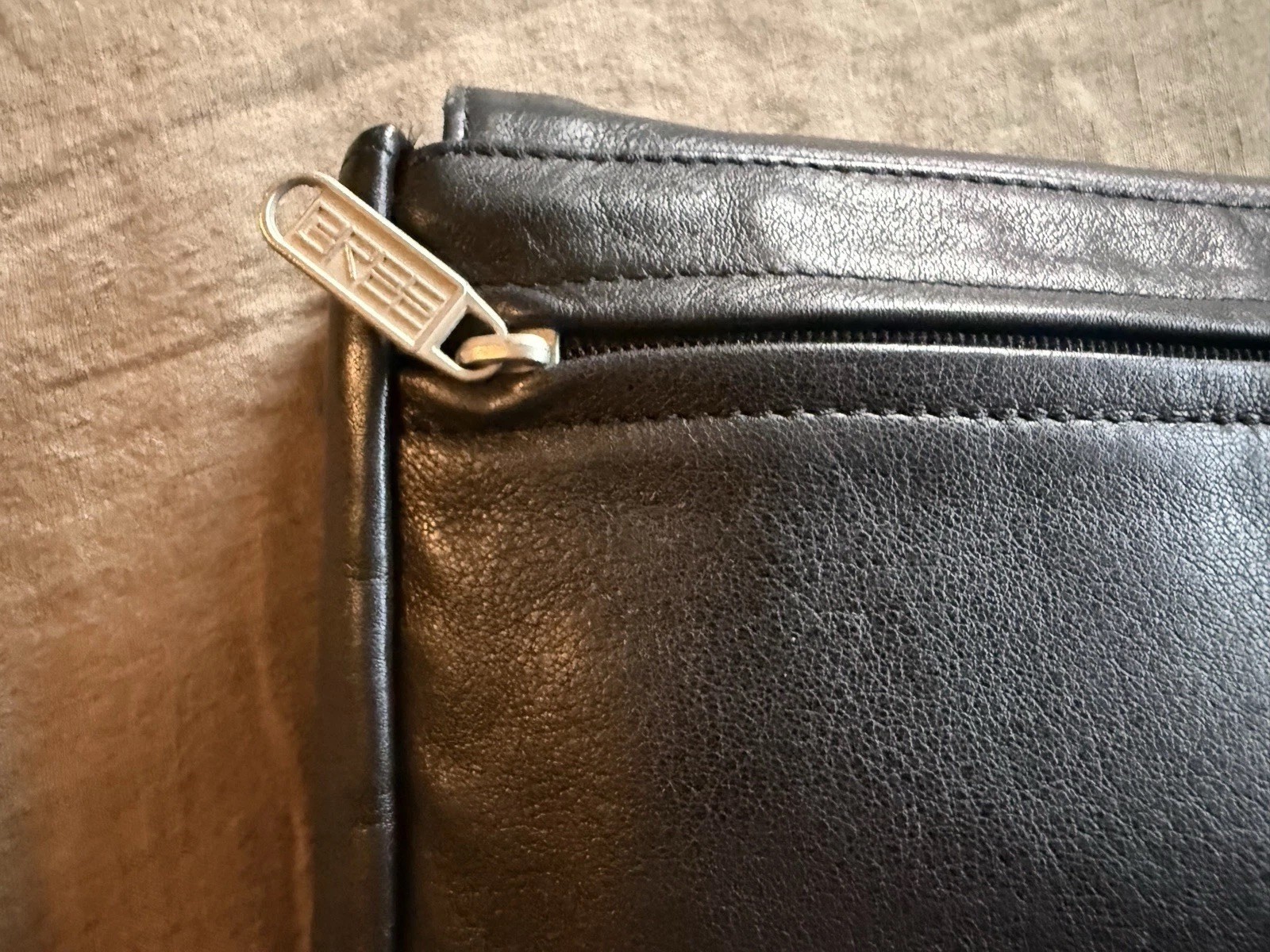 Bree Leather Wrist bag, Folio, Men’s Clutch
