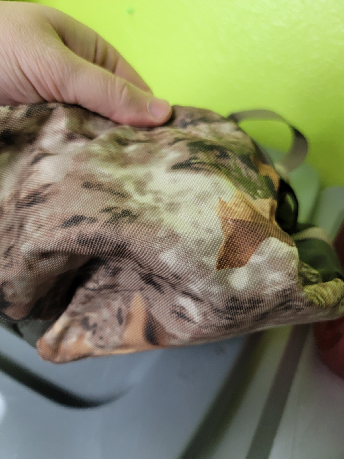 Cabela’s Camo Bag Hunting Fishing Gear Catch All Carry-on Small Duffle Bag