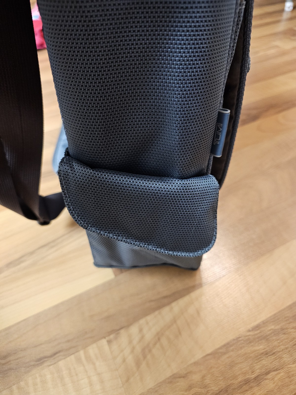 TUMI T-TECH COBALT BLUE LAPTOP MESSENGER BAG ESSENTIAL GEAR~GOOD CONDITION