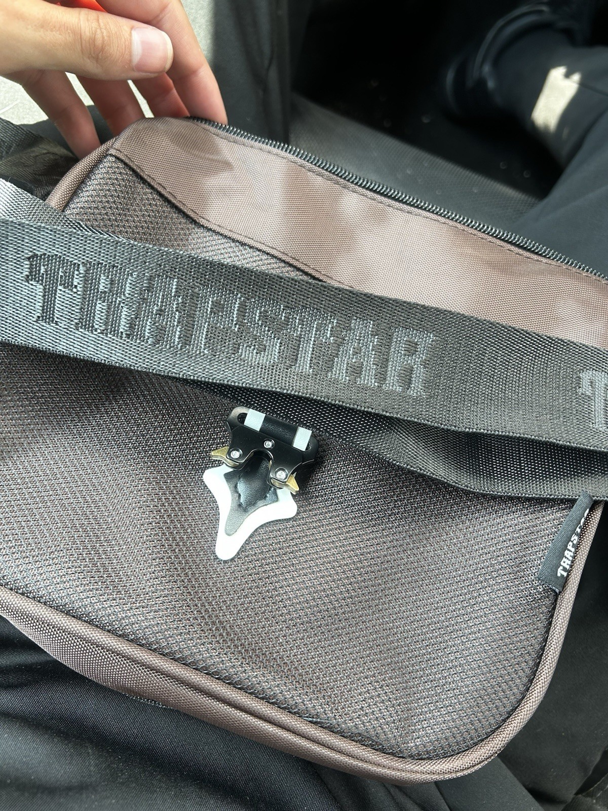Trapstar Irongate T Crossbody Bag
