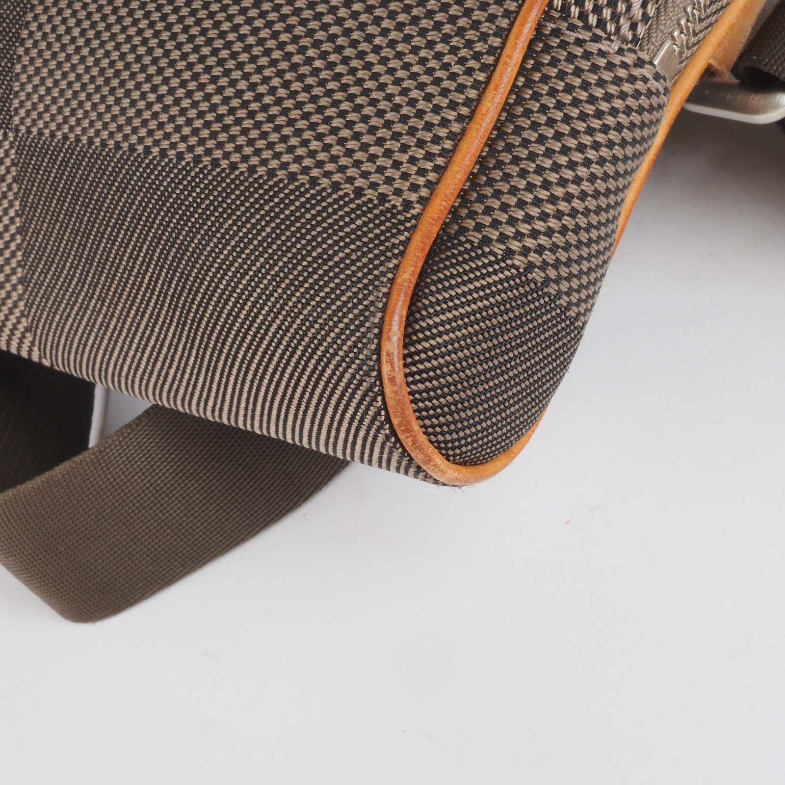 LOUIS VUITTON M93619 Acrobat Bumbag Damier Geant belt bag OP: 890€