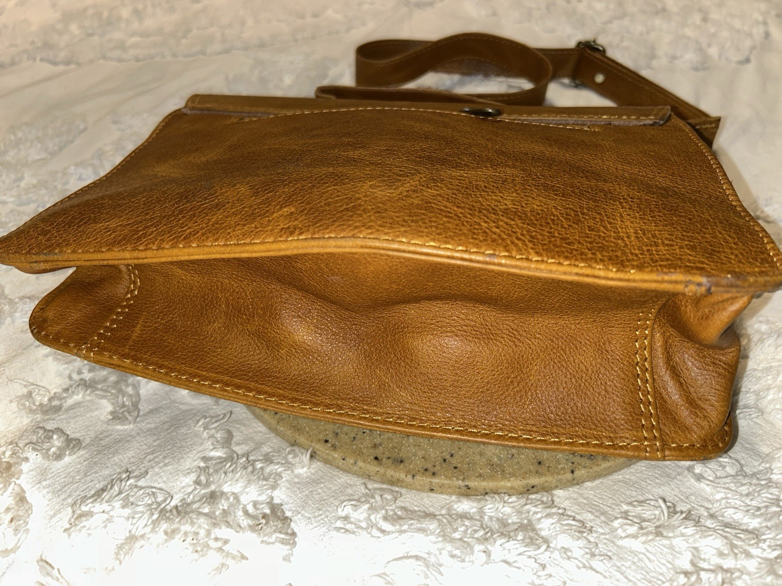 Vtg. 70’s Leather Camel Brown Bag Purse Shoulder/crossbody Made In USA