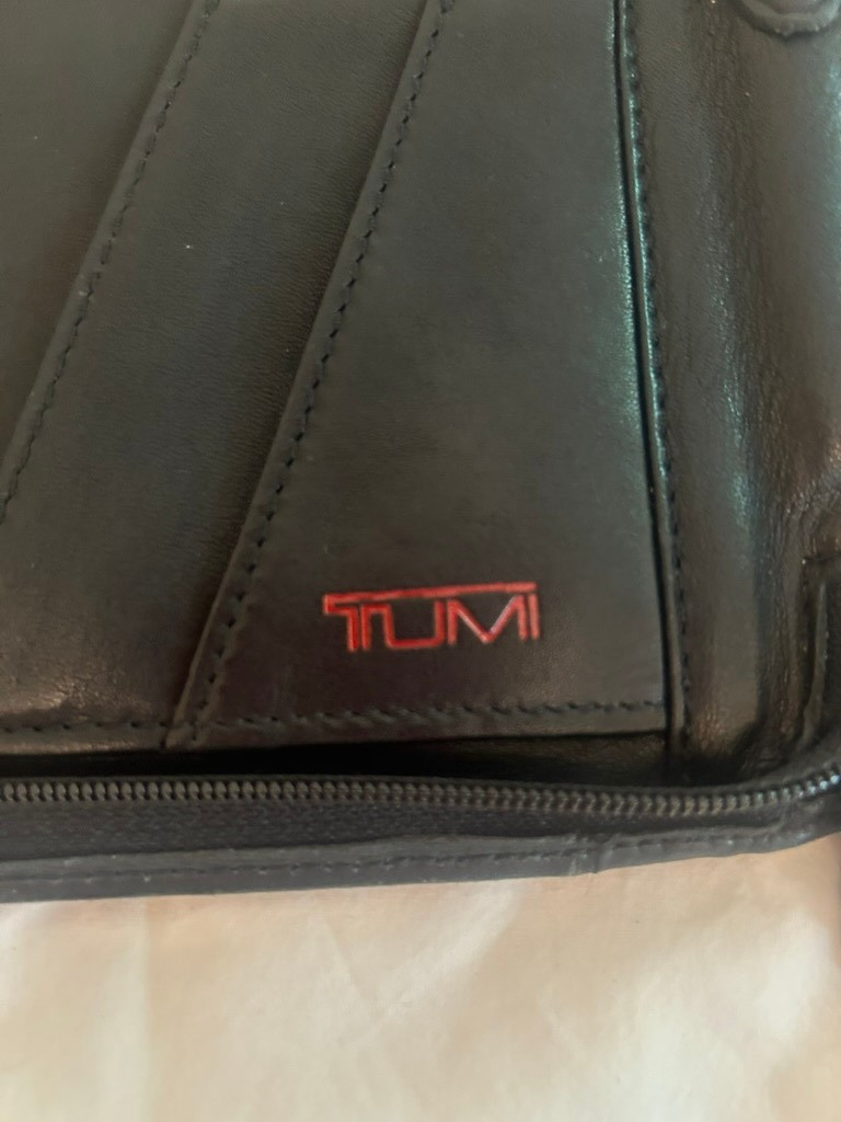 Vintage Tumi Black Leather zip Around Portfolio Notepad holder – FREE SHIPPING!