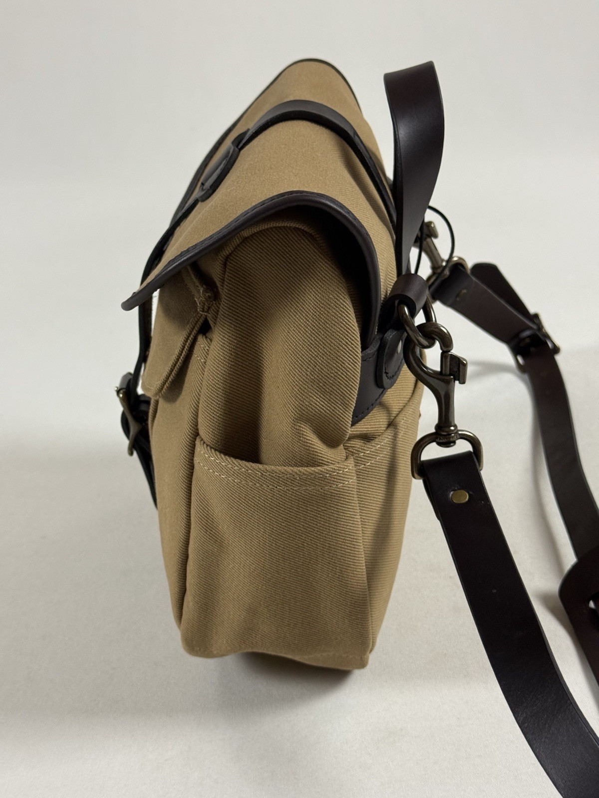 FILSON SMALL RUGGED TWILL FIELD BAG TAN NWT