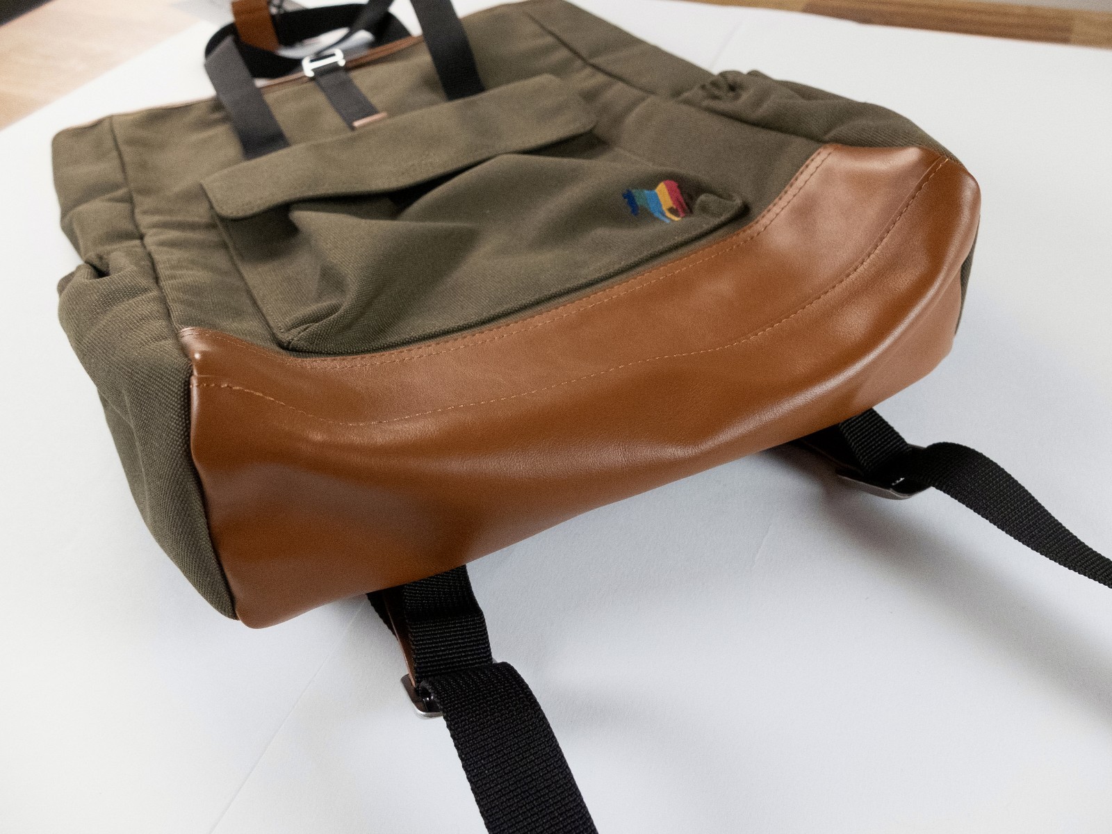 (NO CUSTOMS TAX) PS PAUL SMITH mainline khaki green canvas & leather backpack