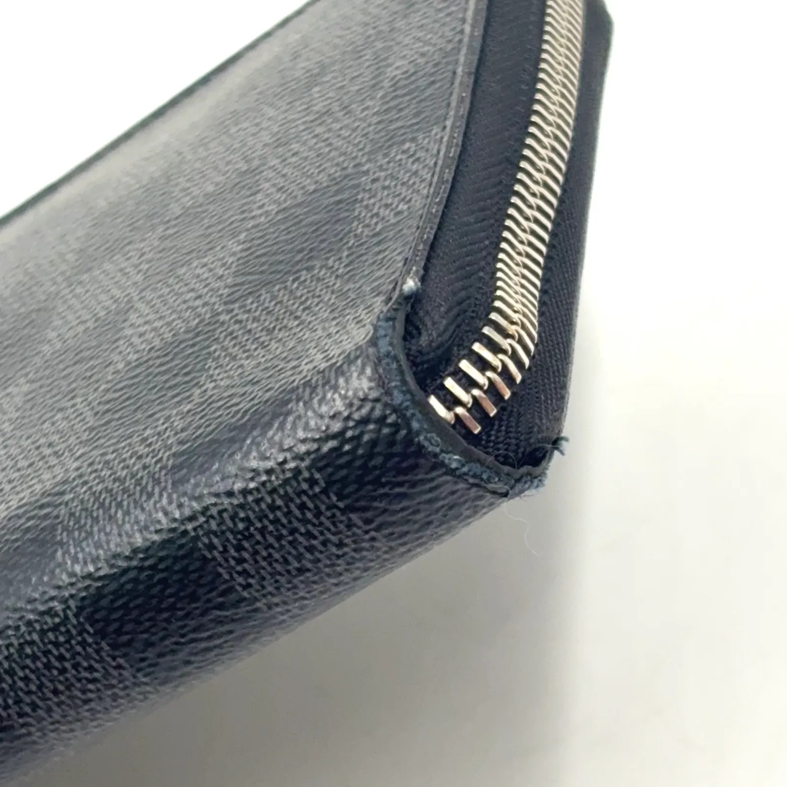 Louis Vuitton N60111 Damier Graphite Zippy Organizer NM Long Wallet Hot Stamped