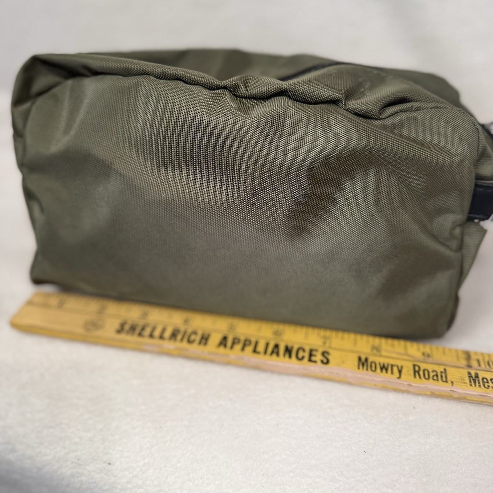 True Religion Men Toiletry Canvas Bag Handle Green W/ Horseshoe Logo 3 Zipper
