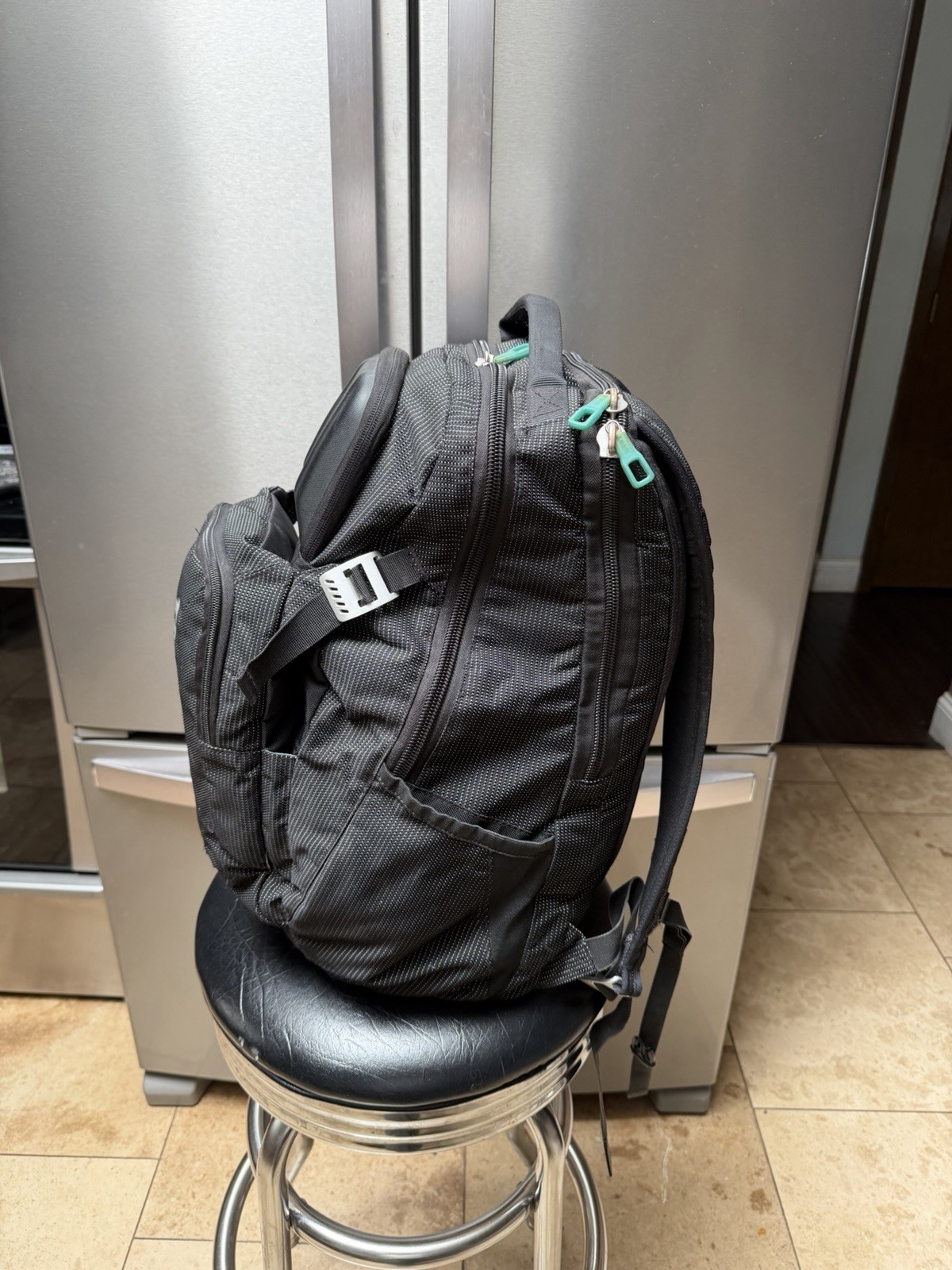 Thule EnRoute 27L Escort 2 Backpack Black Laptop Travel School Outdoor Bag